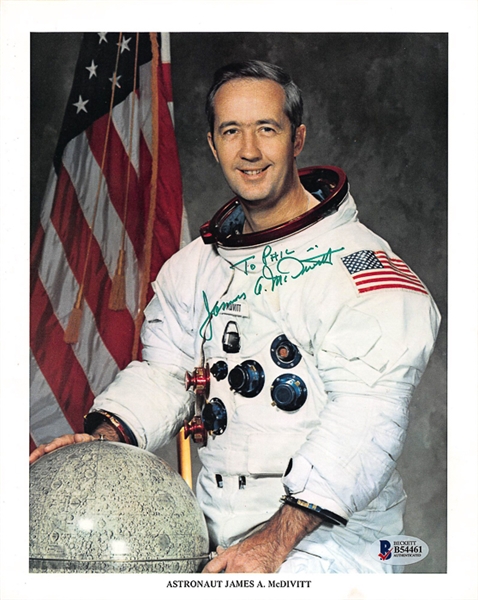 Astronaut James McDivitt (Gemini 4, Apollo 9) Signed 8x10 Photo Card (Beckett COA)