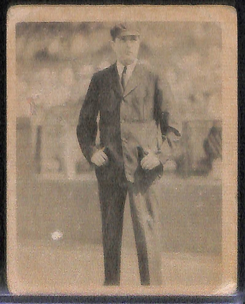 1927 E210 York Caramel Carl Mays Card & 7 - 1939 Playball Cards w. Wally Berger