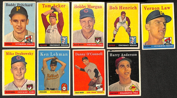 Lot Of 30 1958 Topps Baseball Cards w. Hank Aaron