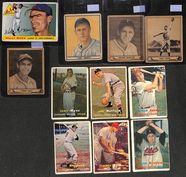 Approximately 200 1940-1969 Play Ball & Topps Baseball Cards