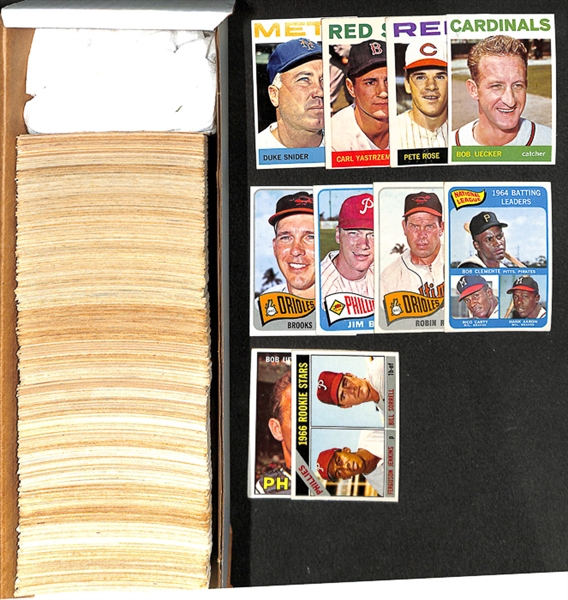 Lot of 400+ 1964-1967 Topps Baseball Cards w. Duke Snider