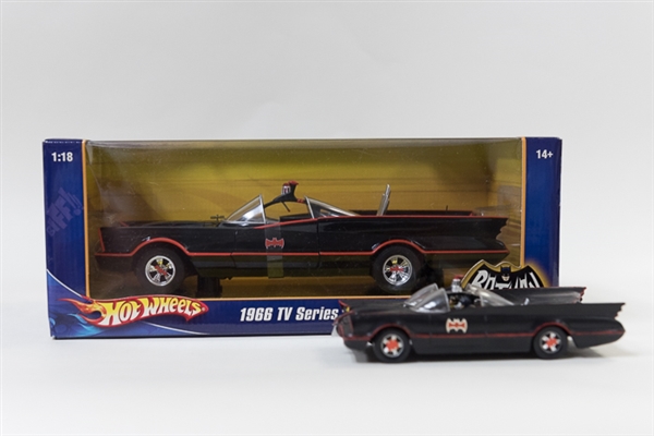 Lot of 2 Batmobile Models - 1966 Aurora & 2007 Hot Wheels