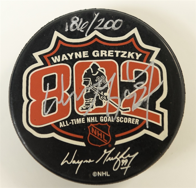 Wayne Gretzky Signed Limited Edition Hockey Puck #186/200 - UD Authenticated