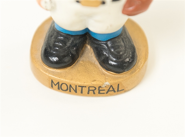 1969-1970 Montreal Expos Bobble Head w. Round Gold Base