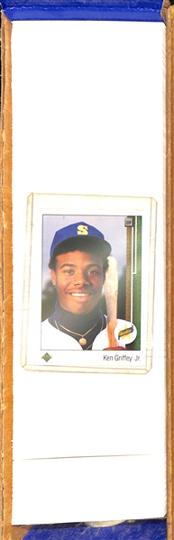 1989 Upper Deck Baseball Set - Box Set Complete w. 800 Cards - w. Griffey RC