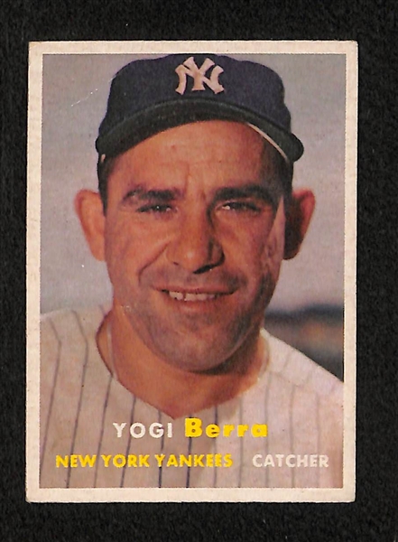 Lot of 5 Topps Hall of Famer Baseball Cards - 1957-59 w. Aaron, Mantle, & Berra