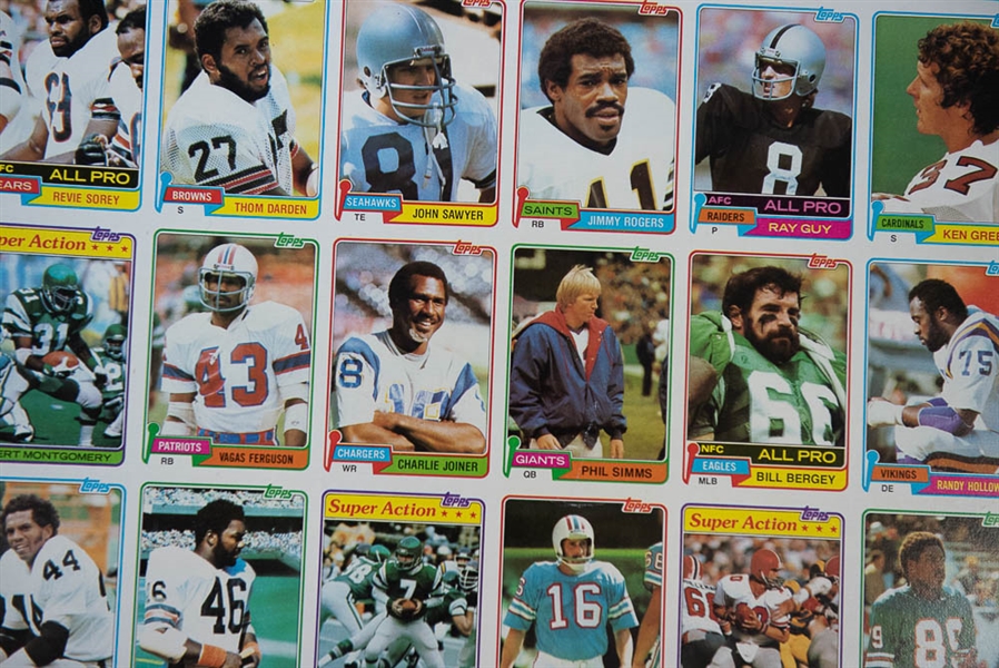 1981 Topps Football 132 Card Uncut Sheet w. Joe Montana Rookie Card