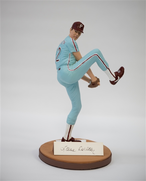 Steve Carlton Signed Gartlan Figurine