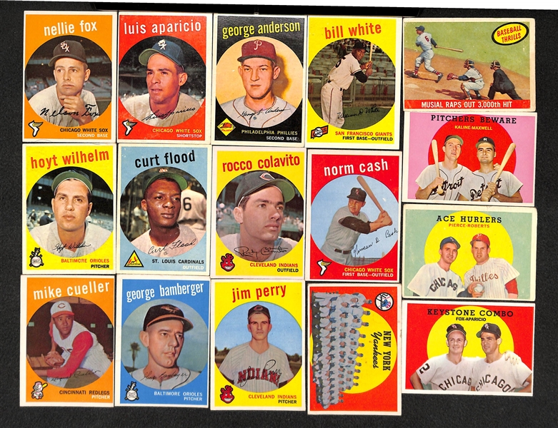 Lot Of 200 Different 1959 Topps Baseball Cards 