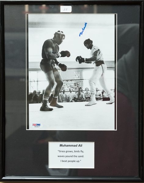 Muhammad Ali Signed and Matted 11 x 14 Black & White Photo - PSA/DNA