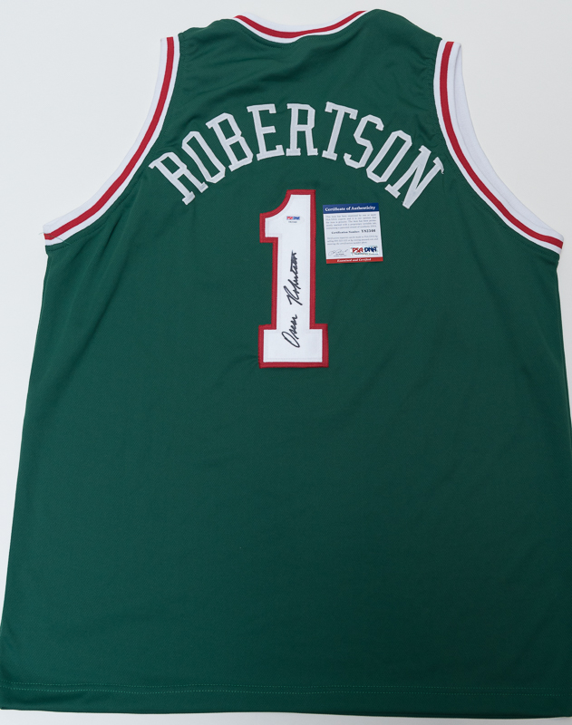 Lot Detail - Oscar Robertson Milwakuee Bucks Signed Jersey - PSA/DNA