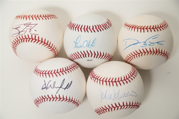 Lot of 5 New York Yankees Signed Baseballs w. Dave Winfield