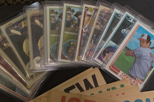 Baseball Card Lot w. 1983 Topps Set