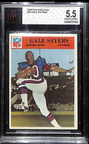 1966 Philadelphia Gale Sayers Rookie Cards BVG 5.5