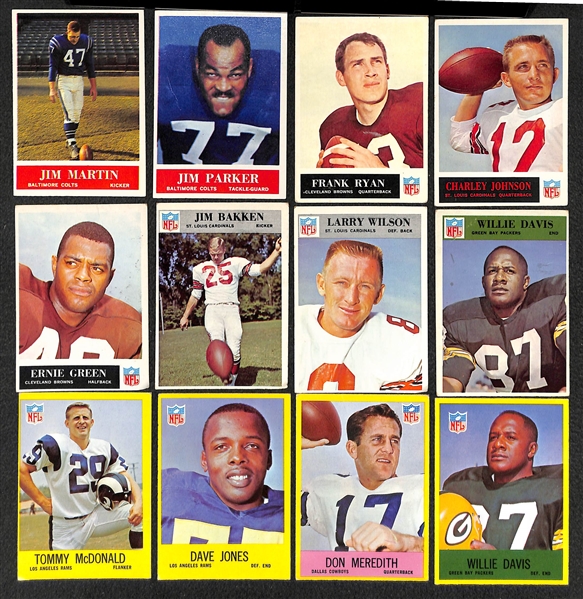 Lot Of 200 1964-67 Philadelphia Football Cards w. Willie Davis