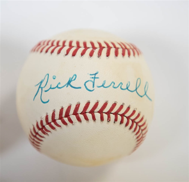 Lot Of 4 HOF Signed Baseballs w. Ferrell & Chandler