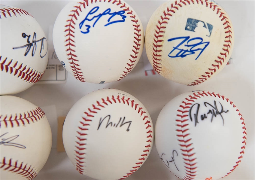 Lot of (12) New York Mets Signed Baseballs w. Mookie Wilson, Howard Johnson, Jeff Francoeur, Sandy Alomar