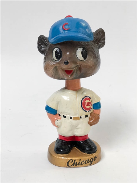 1966-71 Chicago Cubs Mascot Bear Head Bobblehead (Gold Circle Base)