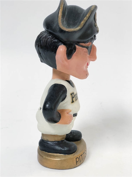 1966-71 Pittsburgh Pirates Mascot Pirate Head Bobblehead (Gold Round Base)