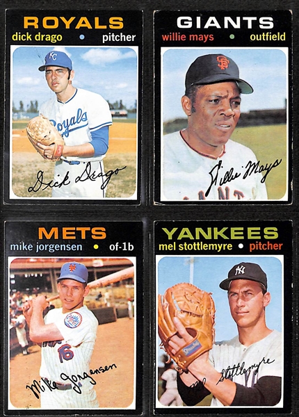 Lot of 700+ Assorted 1971 Topps Baseball Cards w. Thurman Munson