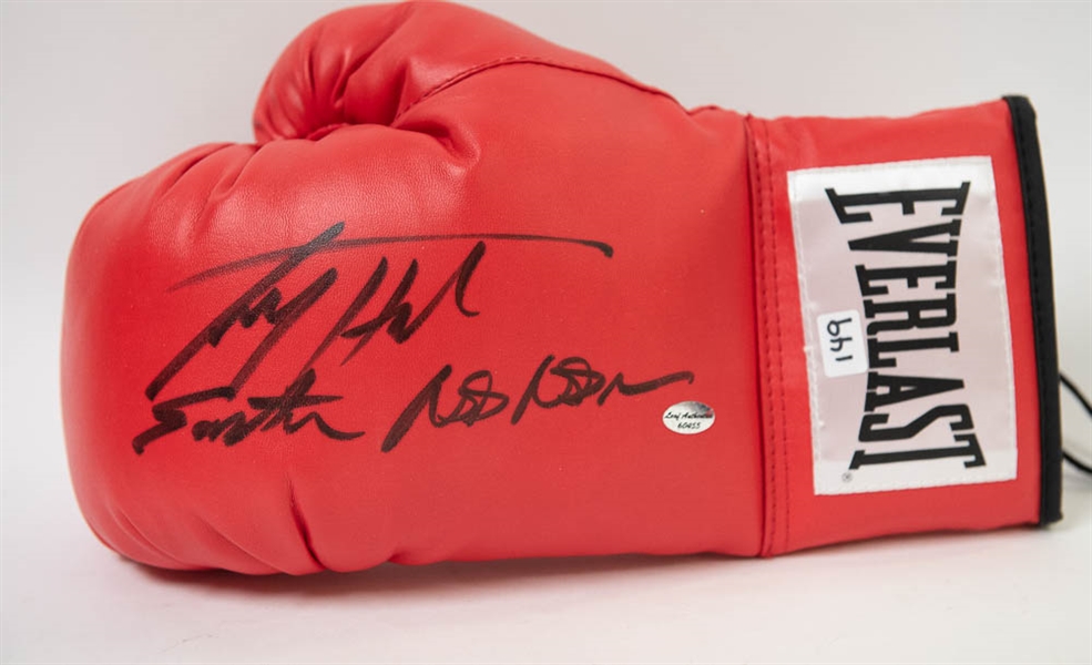 Larry The Easton Assassin Holmes Signed Boxing Glove (Leaf COA)