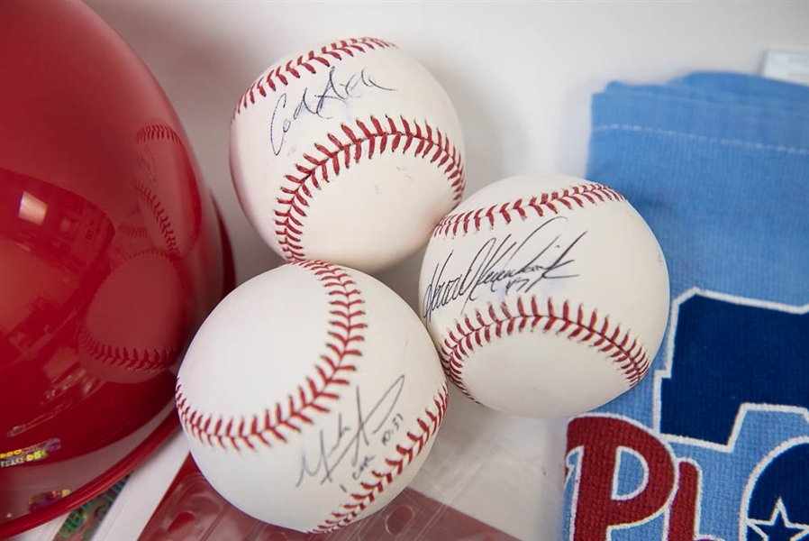 Phillies Autograph & Memorabilia Lot w. Ryan Howard Signed Photo - JSA