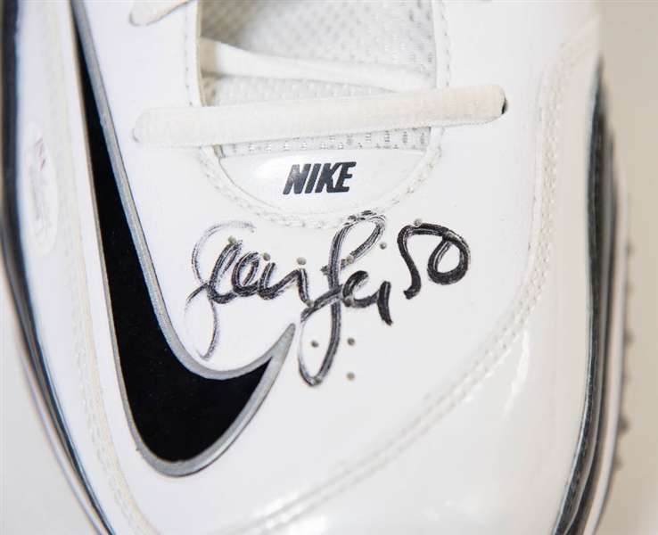 Sean Lee (Penn State and Dallas Cowboys) Signed Turf Shoe - JSA