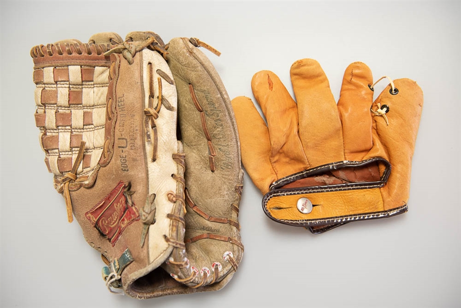 Posts about welded on Vintage Catchers Masks  Vintage baseball gloves,  Baseball catcher, Baseball catchers gear