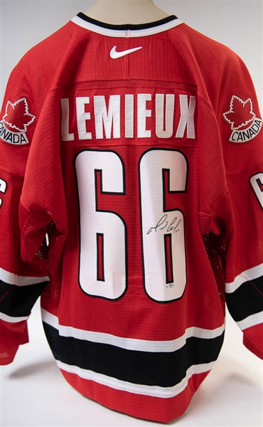 Mario Lemieux Signed Team Canada Nike Jersey  - JSA Auction Letter