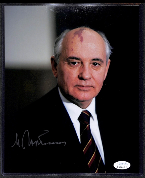 Mikhail Gorbachev Signed 8x10 Photo - JSA