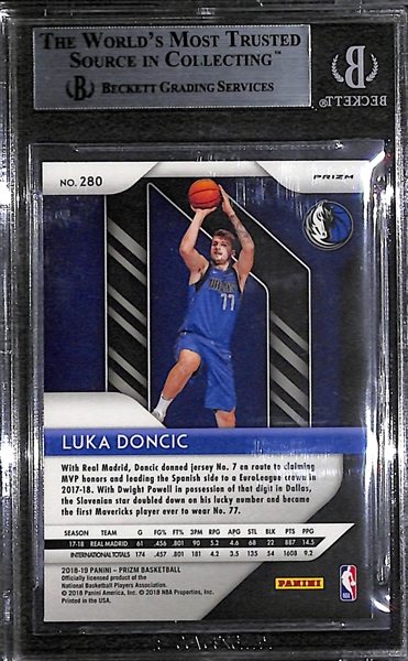 2018-19 Panini Prizm Luka Doncic Green Refractor Rookie Card BGS 9