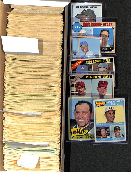 Lot of 500+ Assorted 1964-1968 Topps Baseball Cards w. 1967 Roberto Clemente
