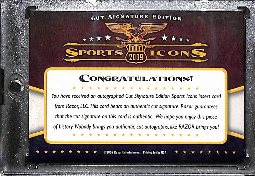 2009 Razor Hank Aaron Sports Icons Cut Autograph Baseball Card