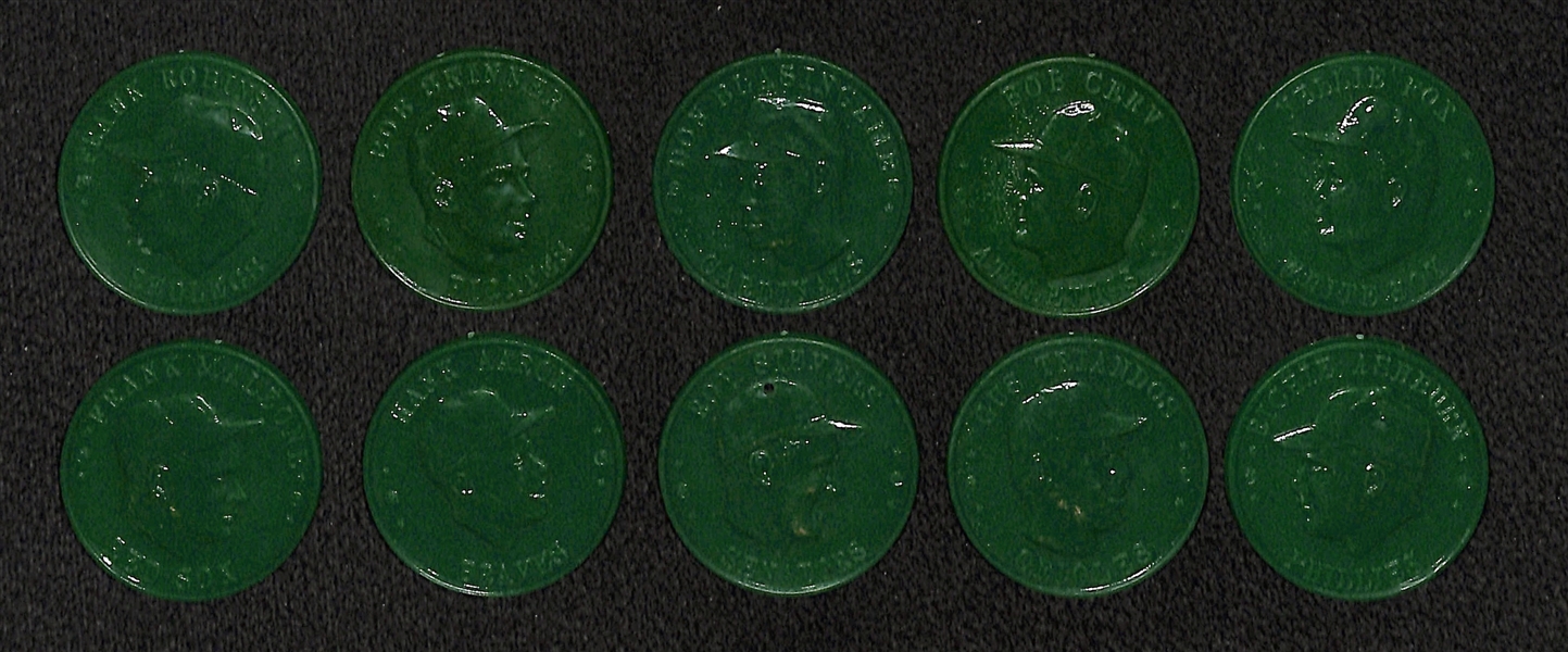 Lot of (10) 1959 Armour Coins (Green Versions) - 10 Players Inc. Aaron, N. Fox, Ashburn