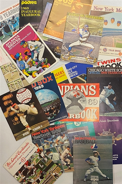 Lot of (20) Different 1969 Official MLB Team Yearbooks - Many in EX+-NM Condition!