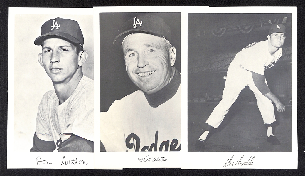 (77) Brooklyn/LA Dodgers Photos Inc. Jay Publishing (Jackie Robinson, 4 Duke Snider, Drysdale, Reese, +), Billy Herman, Sandy Koufax, +