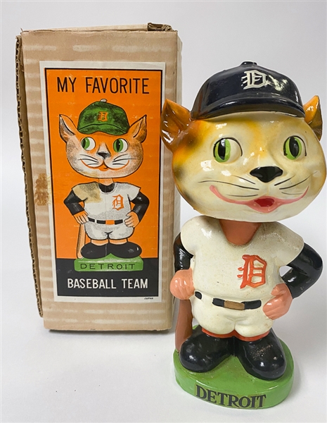 Near Mint! 1962 Detroit Tigers Bobblehead Figurine!  Stored in Original Box Since 1962!