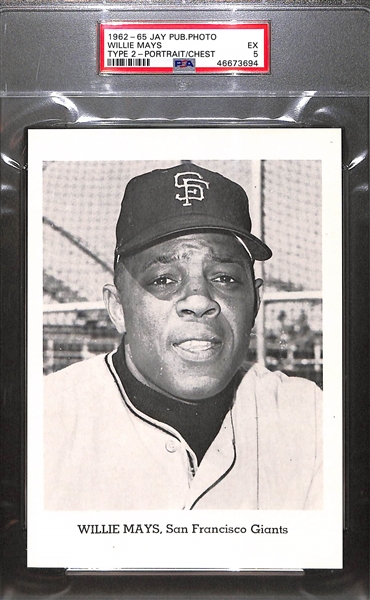 1962-65 Jay Publishing Photos (Type 2) Willie Mays (Portrait, Pose to Chest) Graded PSA 5