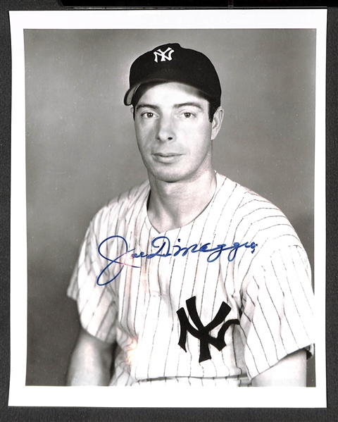 Joe DiMaggio Autographed Black & White Vintage 8x10 Photograph (JSA Auction Letter)