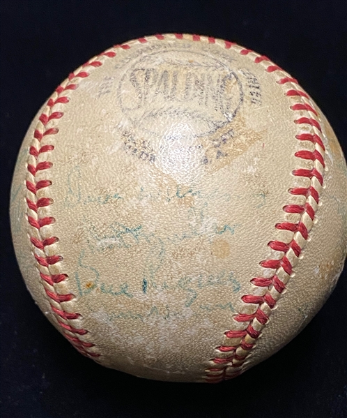 1952 New York Giants Team-Signed Baseball (24 Signatures, Inc. B. Thomson, Wilhelm, Rigney, Jansen, Maglie, H. Thompson, Elliott, D. Williams, Mueller) - PSA/DNA LOA 