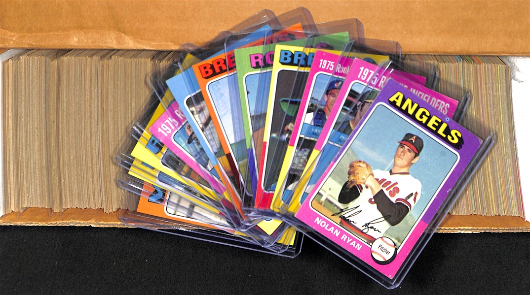 1975 Topps Baseball Card Complete Set (Mostly VG-EX+ Condition) 