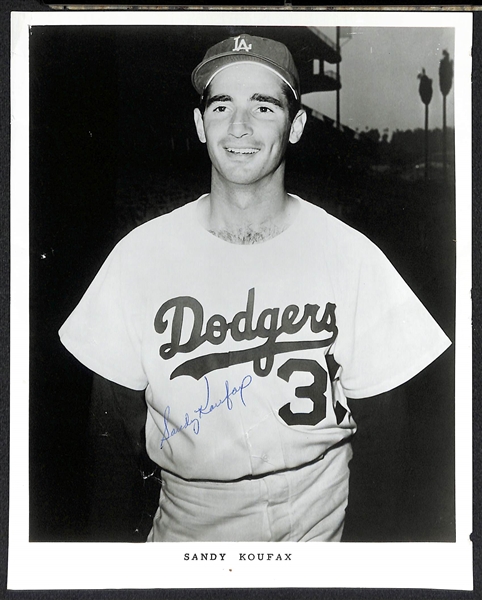 Sandy Koufax Signed Vintage 8x10 Photo - PSA/DNA Letter of Authenticity (Photo Has Creases)