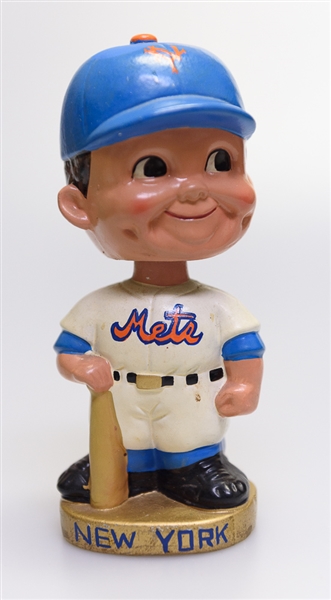 1960s New York Mets Gold Circle Base Boy Head Bobble Head