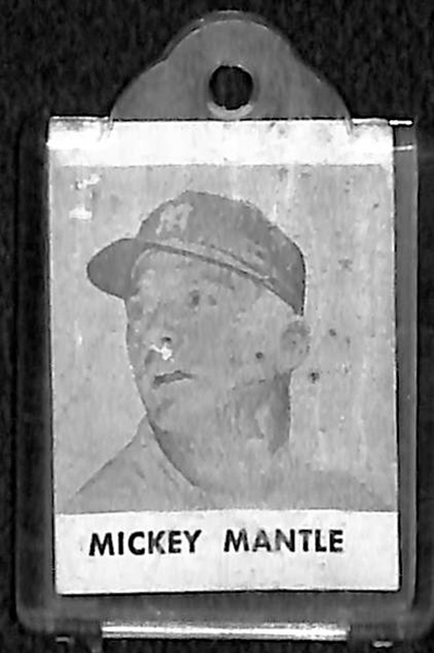 Rare 1961 Mickey Mantle Baseball Player Key Chain Insert (In Plastic Key Chain Holder)