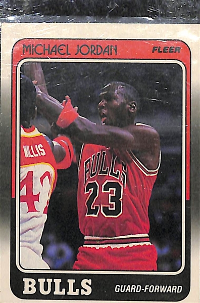 1998-89 Fleer Michael Jordan #17