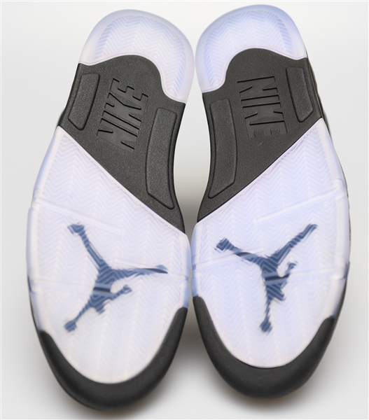 2016 Nike Air Jordan 5 Retro Metallic - Size 13 (Jordan's Actual Size)