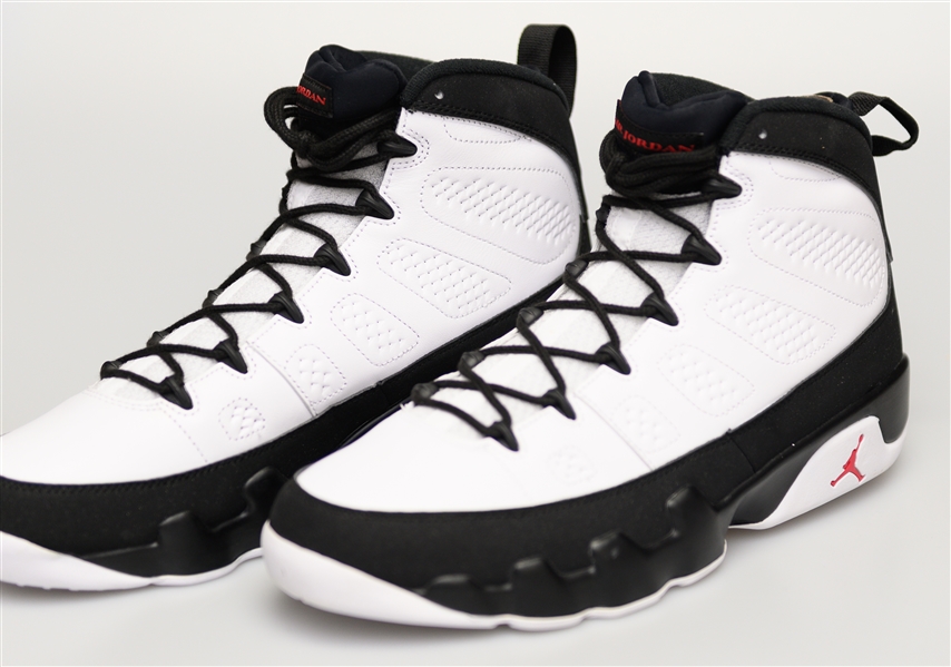 2016 Nike Air Jordan 9 Retro Space Jam - Size 13 (Jordan's Actual Size)
