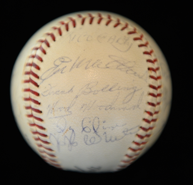 Official NL W. Giles Baseball Signed By 1964 Milwaukee Braves Team (22 Signatures inc. E. Mathews, Wyatt, P. Niekro, Carty, Alomar,  Joe Torre, +)! (JSA Auction Letter)
