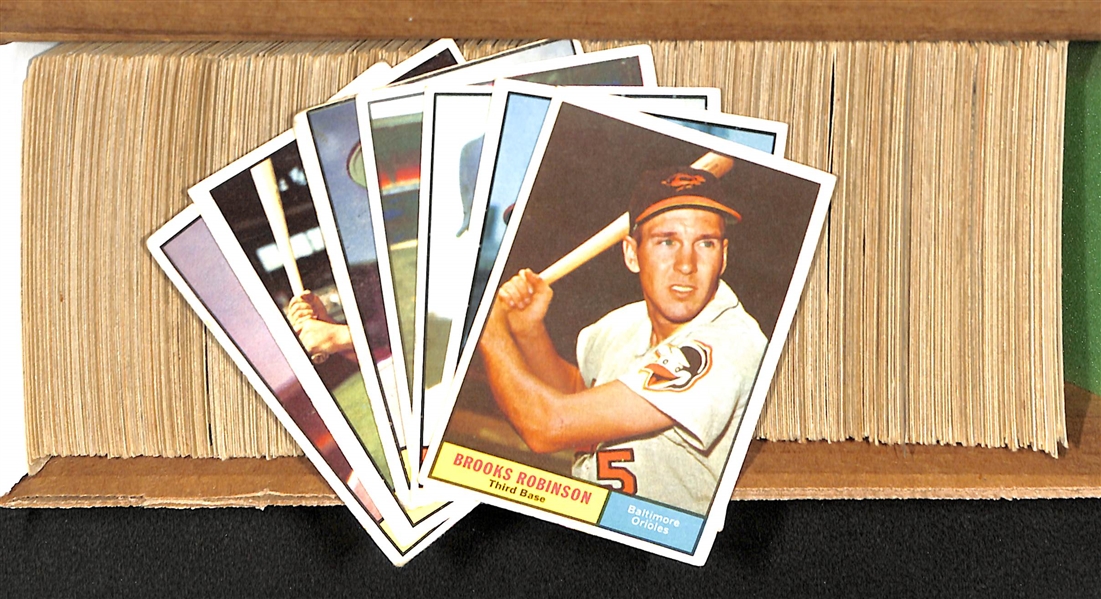 Lot of (400+) 1961 Topps Baseball Cards w. Brooks Robinson
