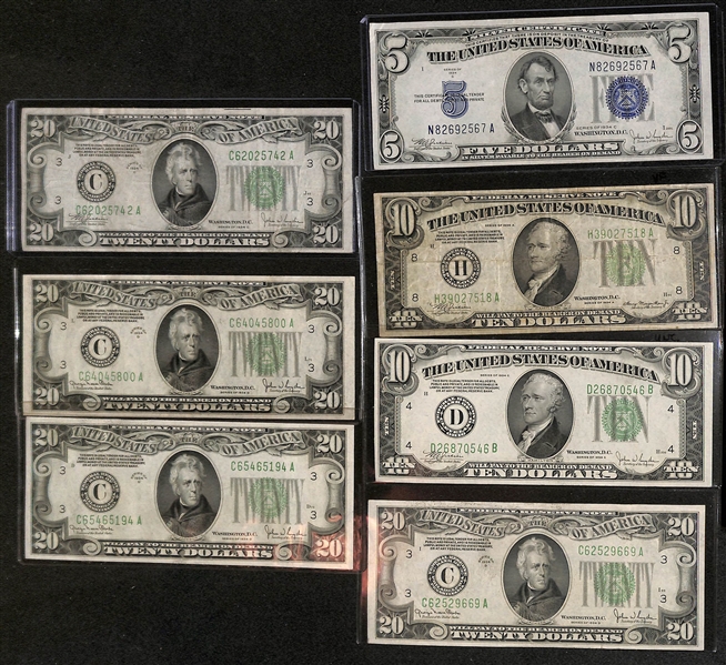 Variety of Approx 40 Notes in Denominations of $1 - $20